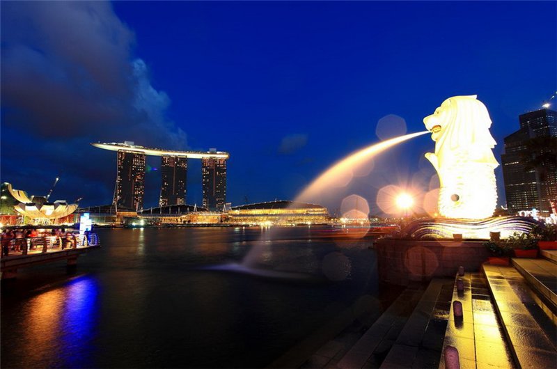 Сингапурское чудо света гостиница Marina Bay Sands