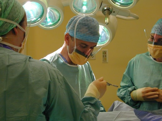 Впервые в истории медицины французские хирурги имплантировали бронх