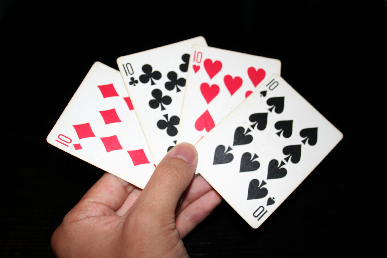Кто умеет играть в карты онлайн игра покер техас