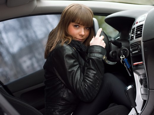 В России резко увеличилось количество женщин-водителей