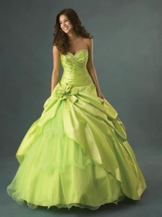 Как выбрать цвет свадебного платья?