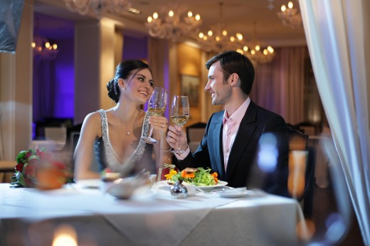 Заказать столик на двоих: очарование романтического вечера