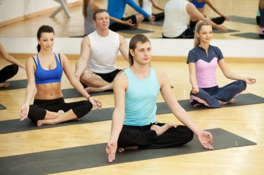 Где проводить тренировки по йоге?