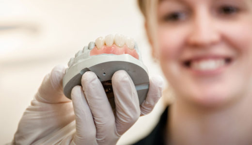 Ортопедическая стоматология: преимущества и особенности