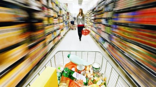 Уловки супермаркетов: как маркетологи заставляют больше покупать