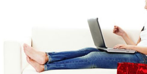 Почему одежду все чаще покупают в Интернете?