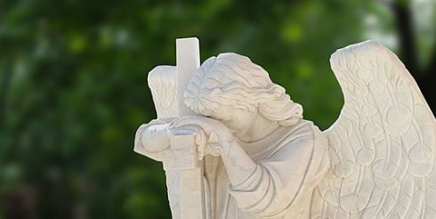 Какой памятник выбрать на могилу