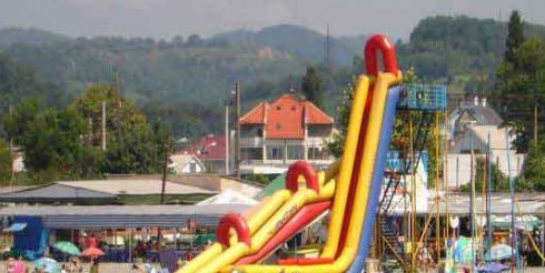 Привлекательный отдых в курортном поселке Лоо