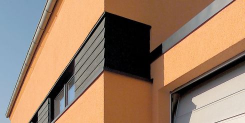 Секционные ворота: особенности и плюсы