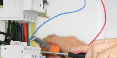 Как найти хорошего электрика