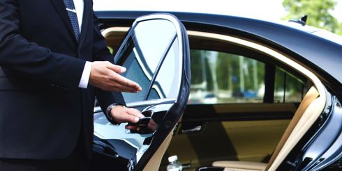 Отпуск в другой стране – где лучше заказать трансфер