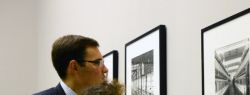 Выставка фотографий Германа Титова продлится до конца апреля