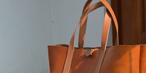 Женская сумка — элегантное ощущение лета