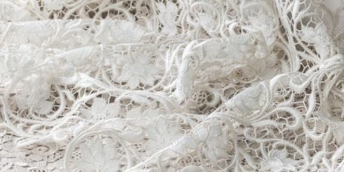 Где купить ткань для свадебного платья?