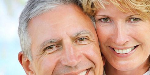 Обзор методов, которые помогут решить проблему полного отсутствия зубов