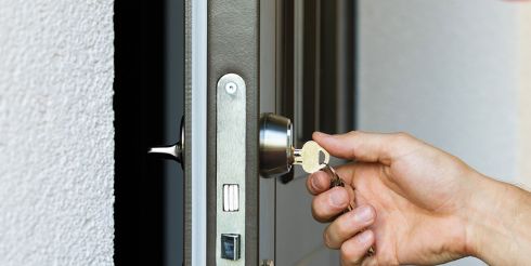 Преимущества службы аварийного вскрытия замков и дверей