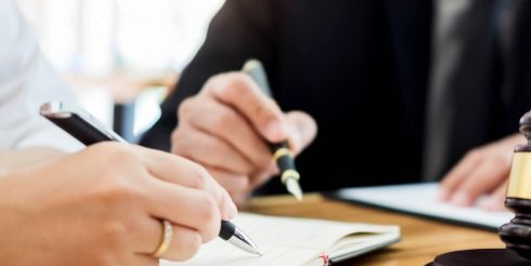 Юридические услуги – к кому обращаться, если нужна помощь?