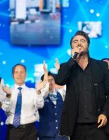 Сингл «Малиновая ночь» Олега Шаумарова завоевывает популярность