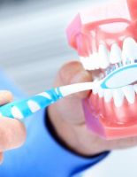 Как правильно чистить зубы. Почему это так важно?