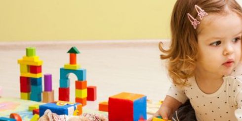 Какова роль игрушек в развитии ребёнка?