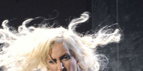 Леди Гага выпустит духи с запахом крови и спермы