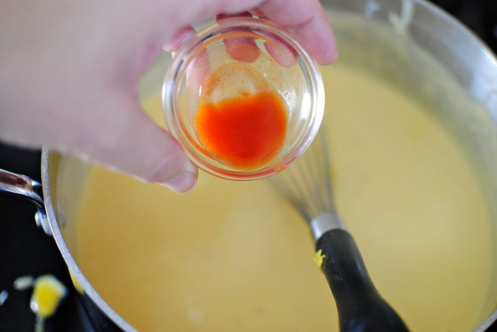 Макароны с сыром запеченные в горшочках фото-рецепт