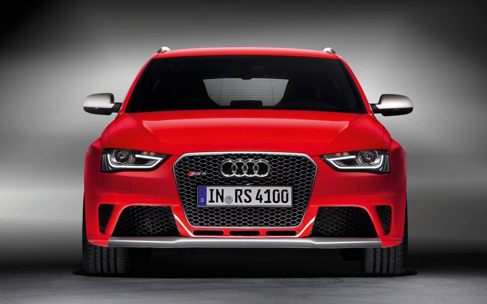 Audi представила RS 4 Avant третьего поколения