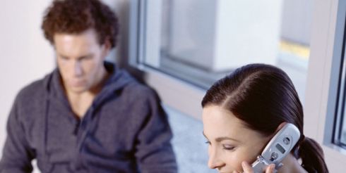 Почему мы так привыкли к мобильным телефонам?